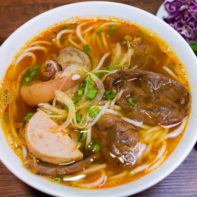 Bún Bò Huế| Spicy Beef Lemongrass.